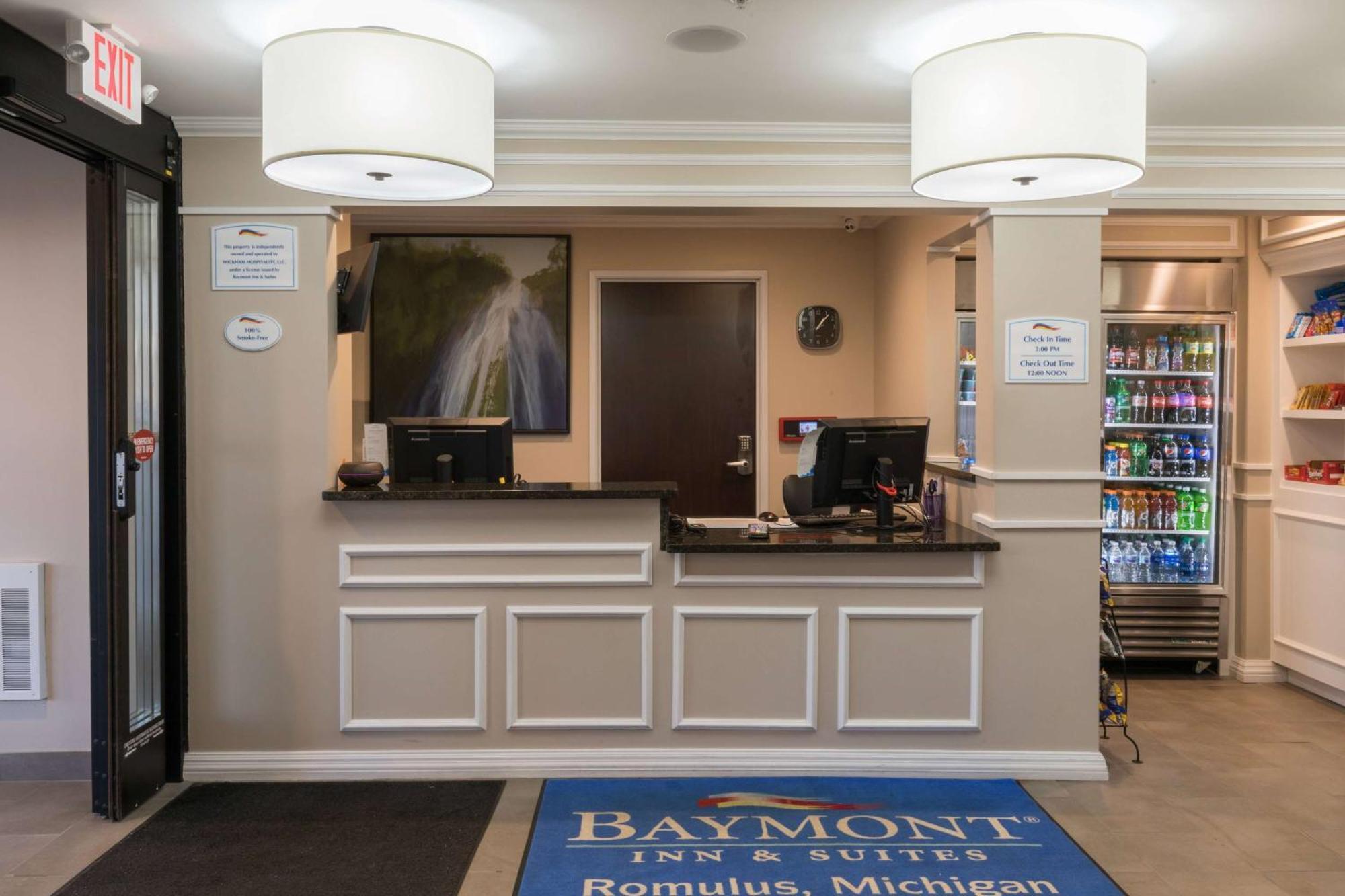 Baymont By Wyndham Detroit Airport/Romulus Hotell Eksteriør bilde